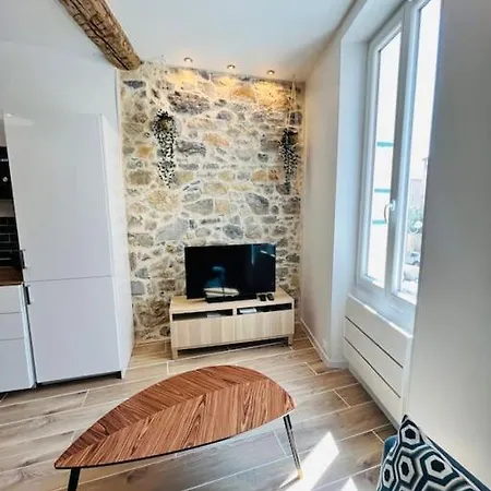 Superbe Appartement Au Coeur Du Mourillon Refais A Neuf Proche Des Plage Toulon Exterior photo
